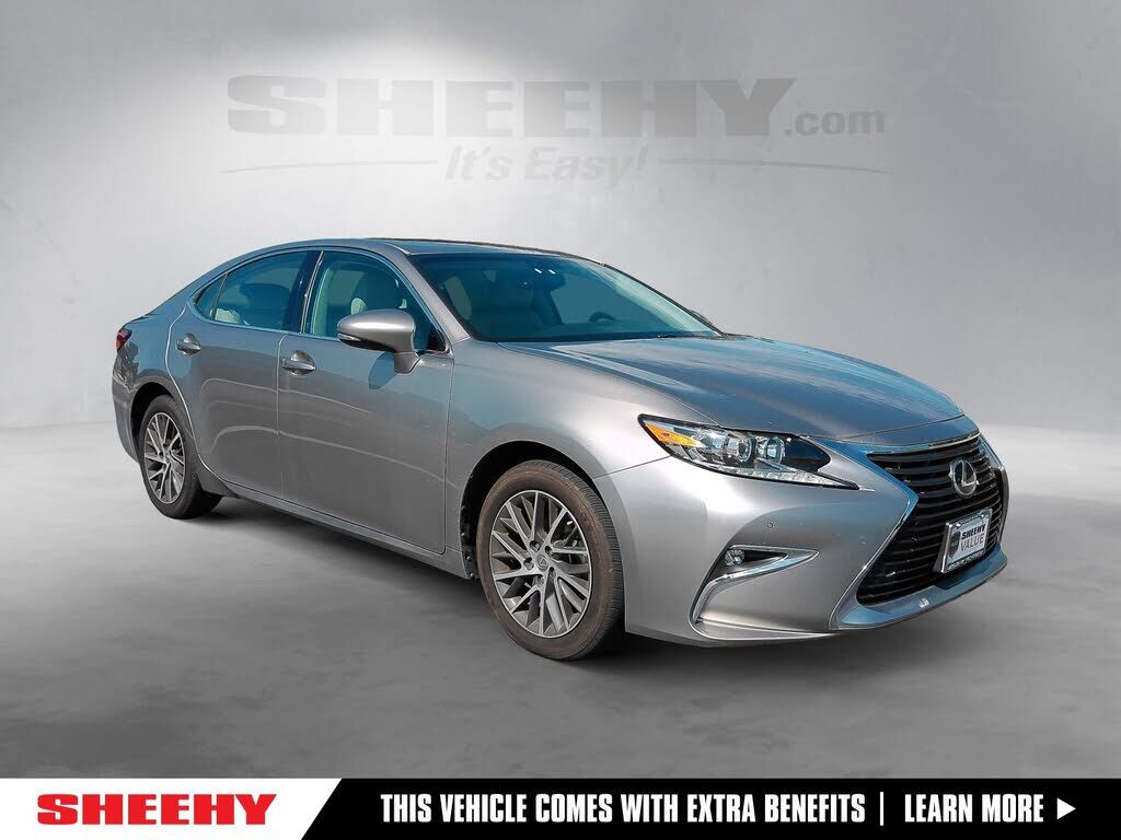 2016 LEXUS ES