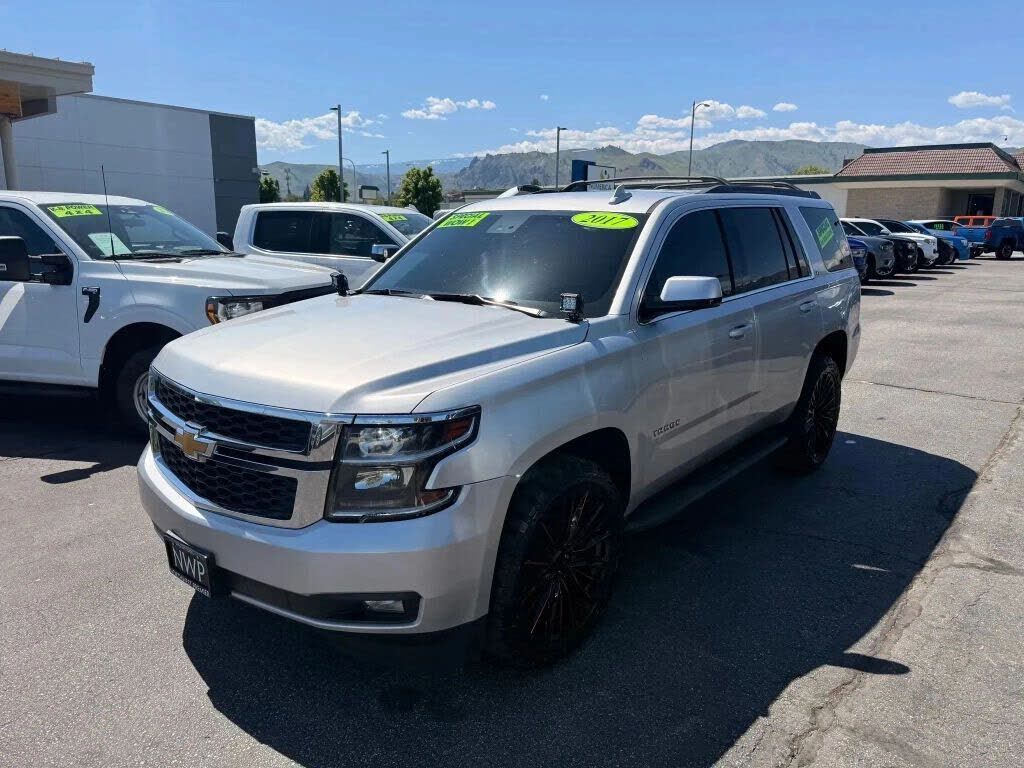 2017 CHEVROLET Tahoe