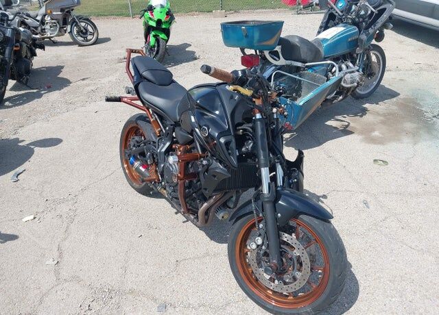 2024 YAMAHA MTN690
