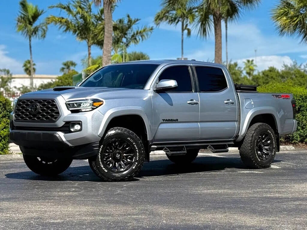 2022 TOYOTA Tacoma