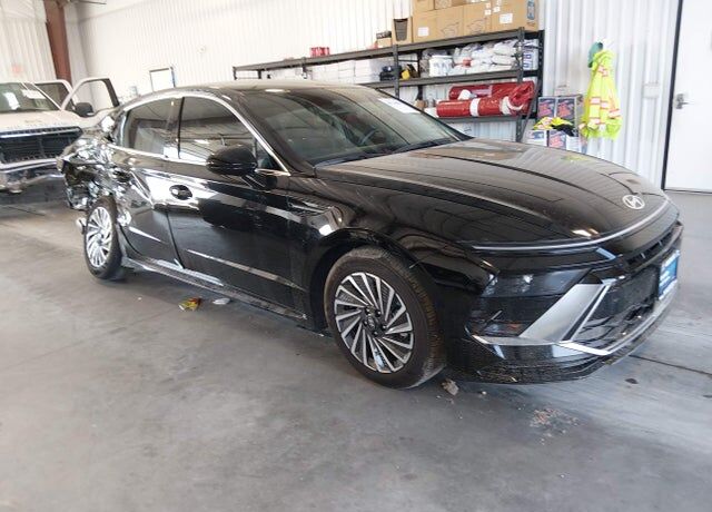 2025 HYUNDAI Sonata