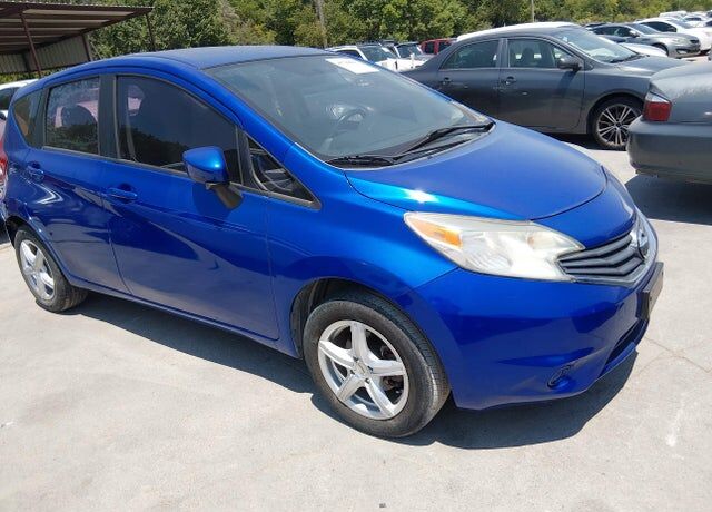 2016 NISSAN Versa