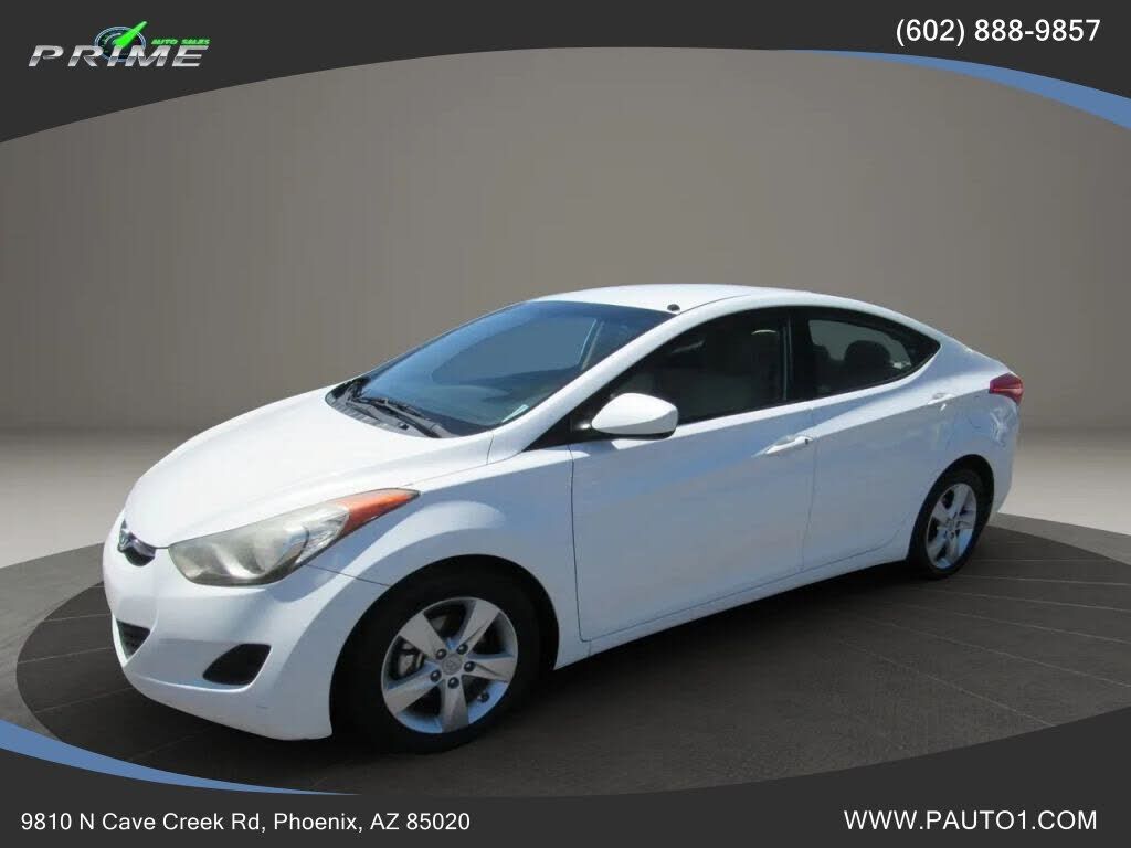 2013 HYUNDAI Elantra
