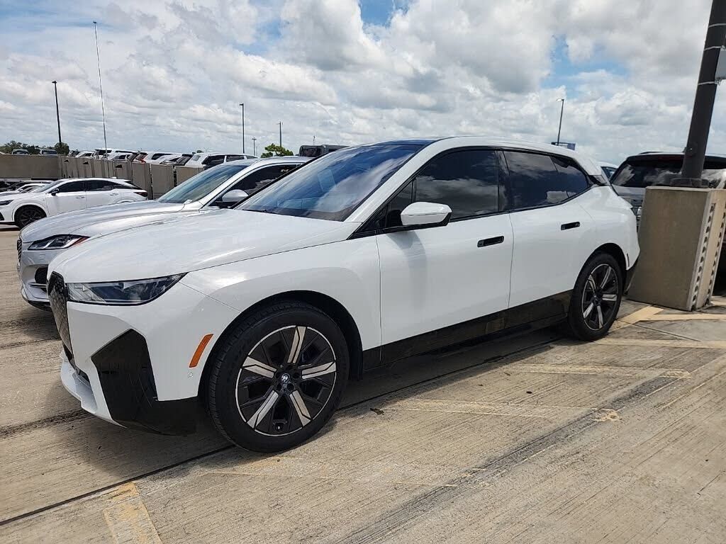 2024 BMW ix