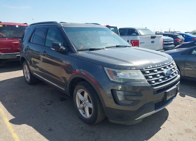2016 FORD Explorer