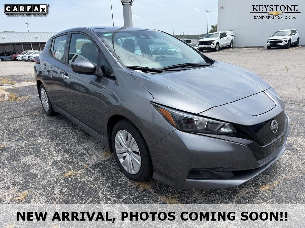 2025 NISSAN Leaf