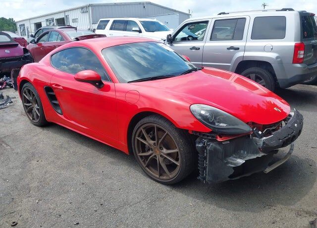 2018 PORSCHE 718