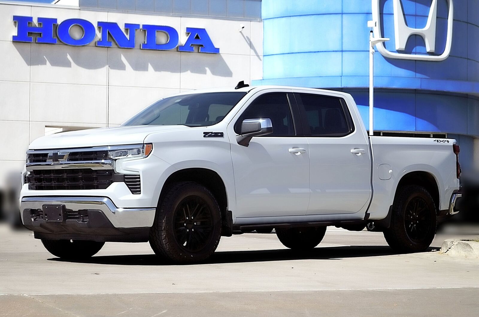 2024 CHEVROLET Silverado