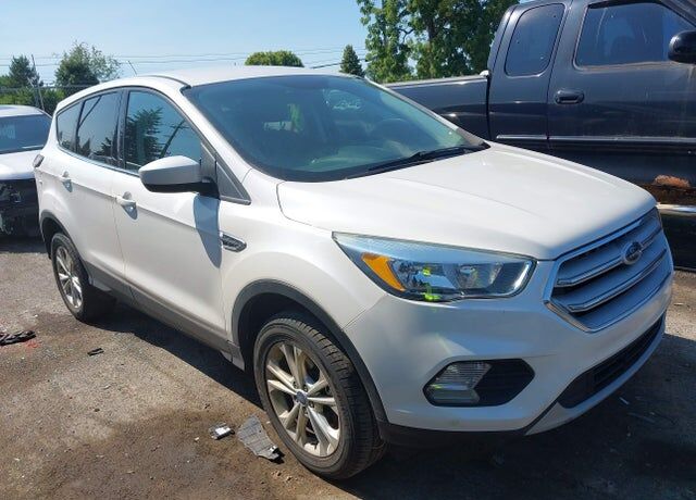 2017 FORD Escape