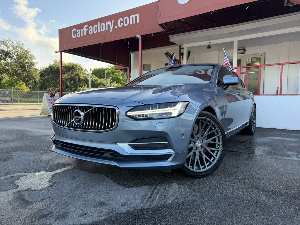 2018 VOLVO S90
