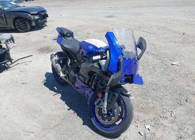 2025 YAMAHA YZF