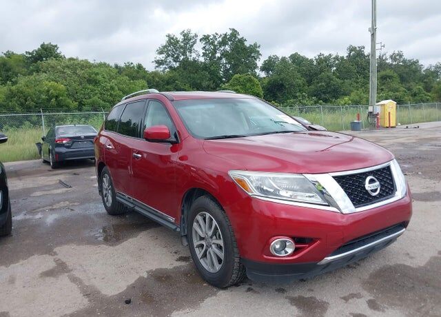 2016 NISSAN Pathfinder