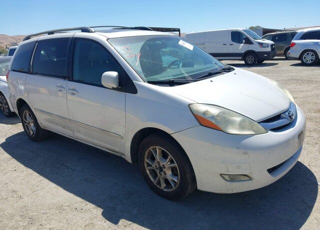 2006 TOYOTA Sienna