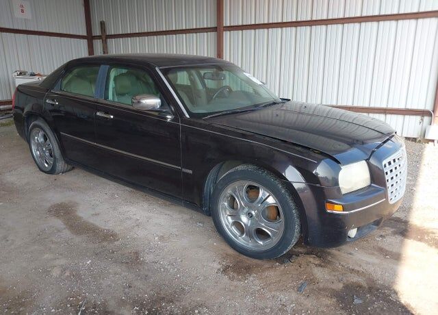 2010 CHRYSLER 300