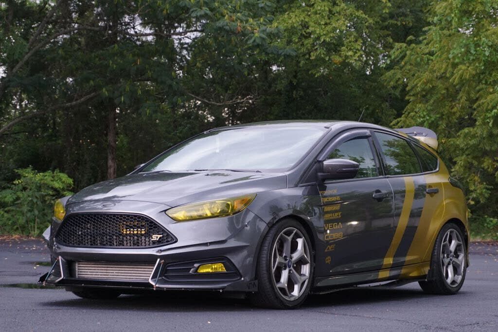 2017 FORD Focus