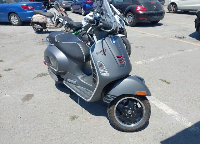 2016 PIAGGIO AND VESPA GTS/GTV