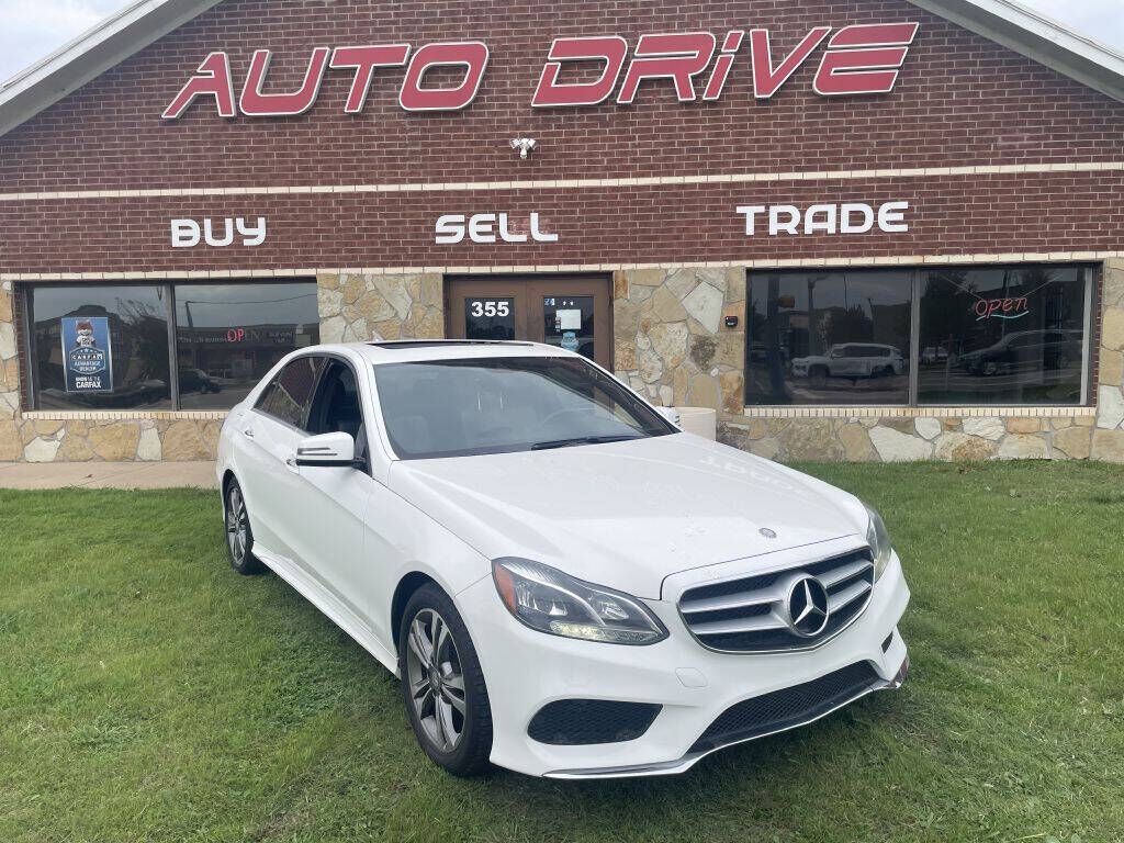 2016 MERCEDES-BENZ E-Class