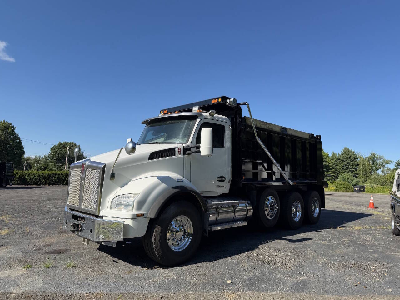 2017 KENWORTH T880