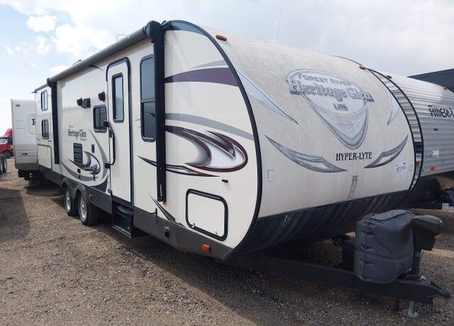 2016 FOREST RIVER Wildwood Laminated Towables