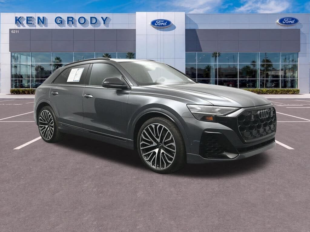 2025 AUDI SQ8