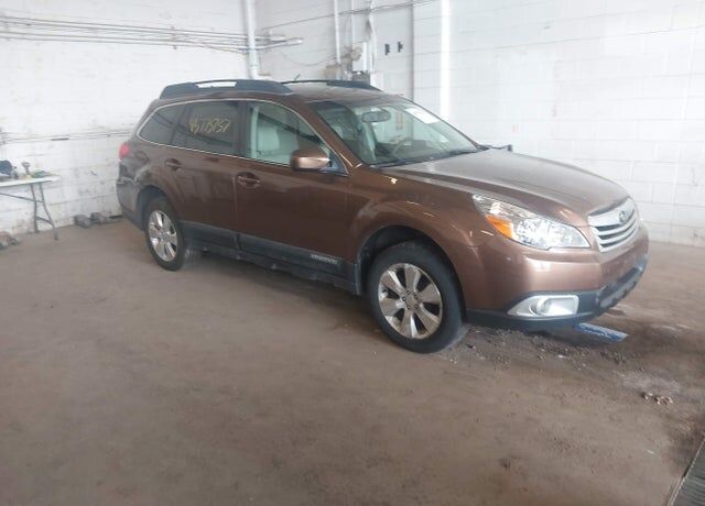 2011 SUBARU Outback