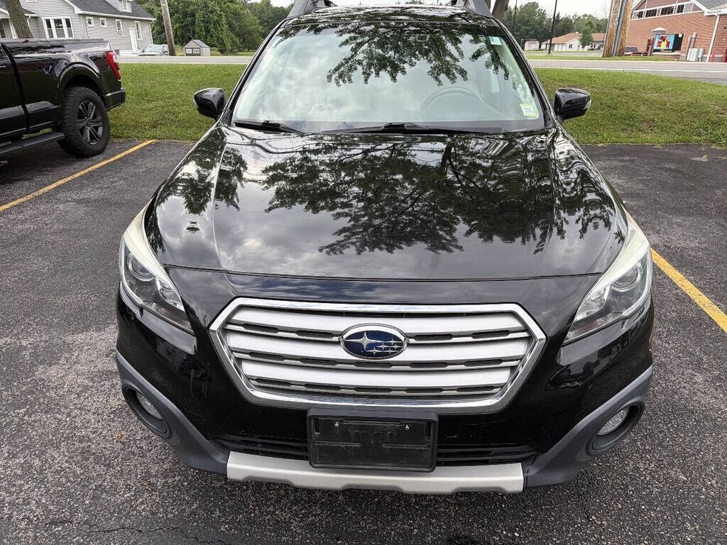 2017 SUBARU Outback