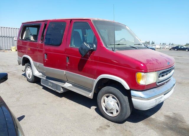 2001 FORD E-350