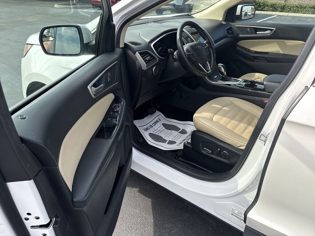 2018 FORD Edge