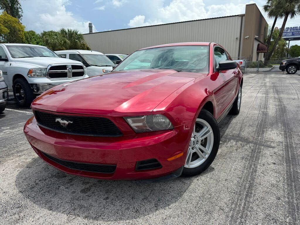 2010 FORD Mustang
