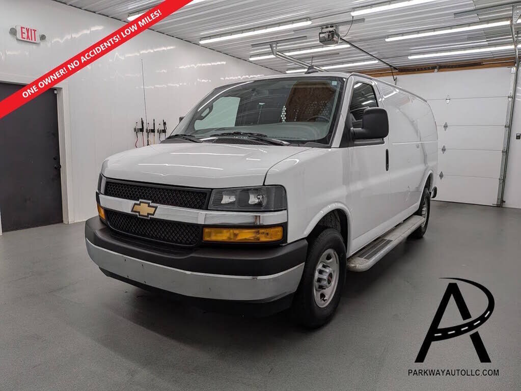 2025 CHEVROLET Express