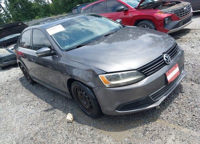 2013 VOLKSWAGEN Jetta