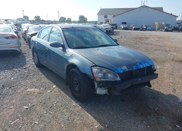 2002 NISSAN Altima