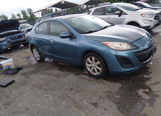 2011 MAZDA Mazda3