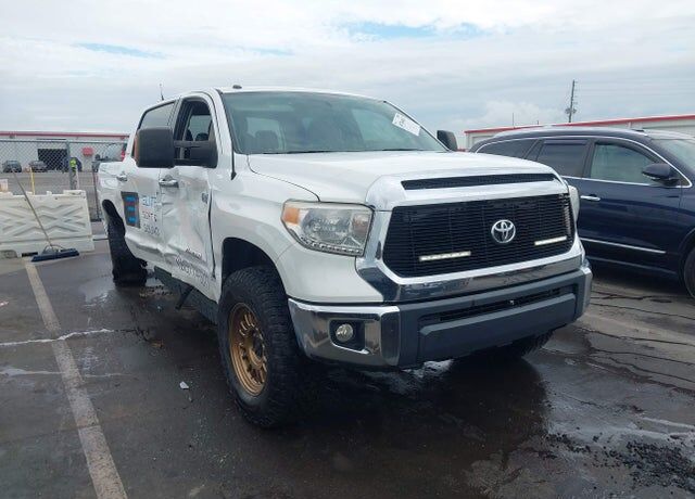 2015 TOYOTA Tundra