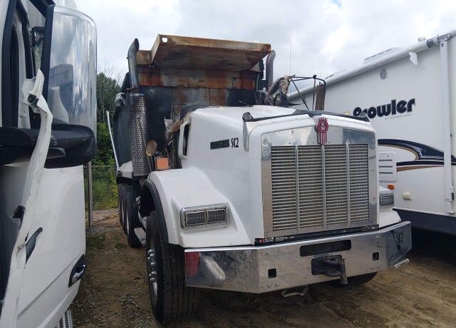 2007 KENWORTH T8 Series