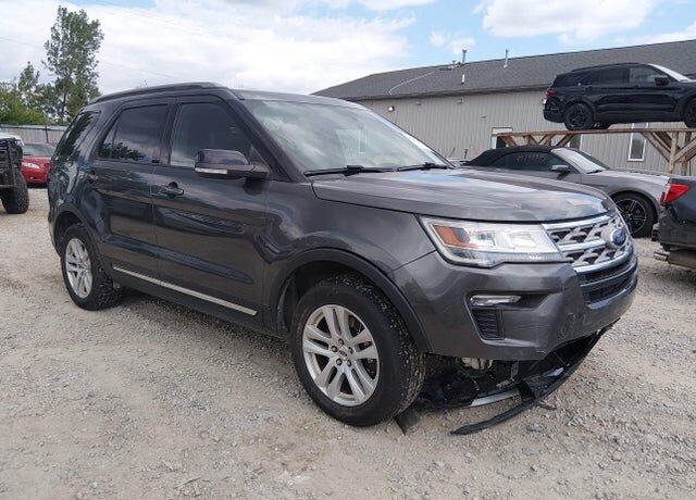 2018 FORD Explorer