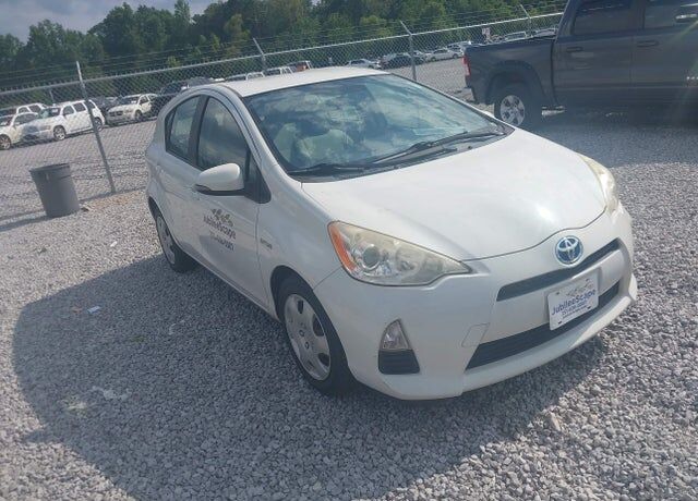 2014 TOYOTA Prius