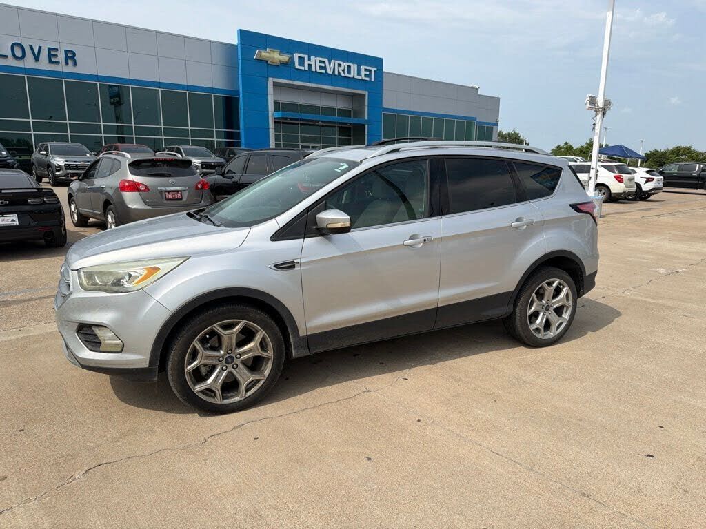2017 FORD Escape