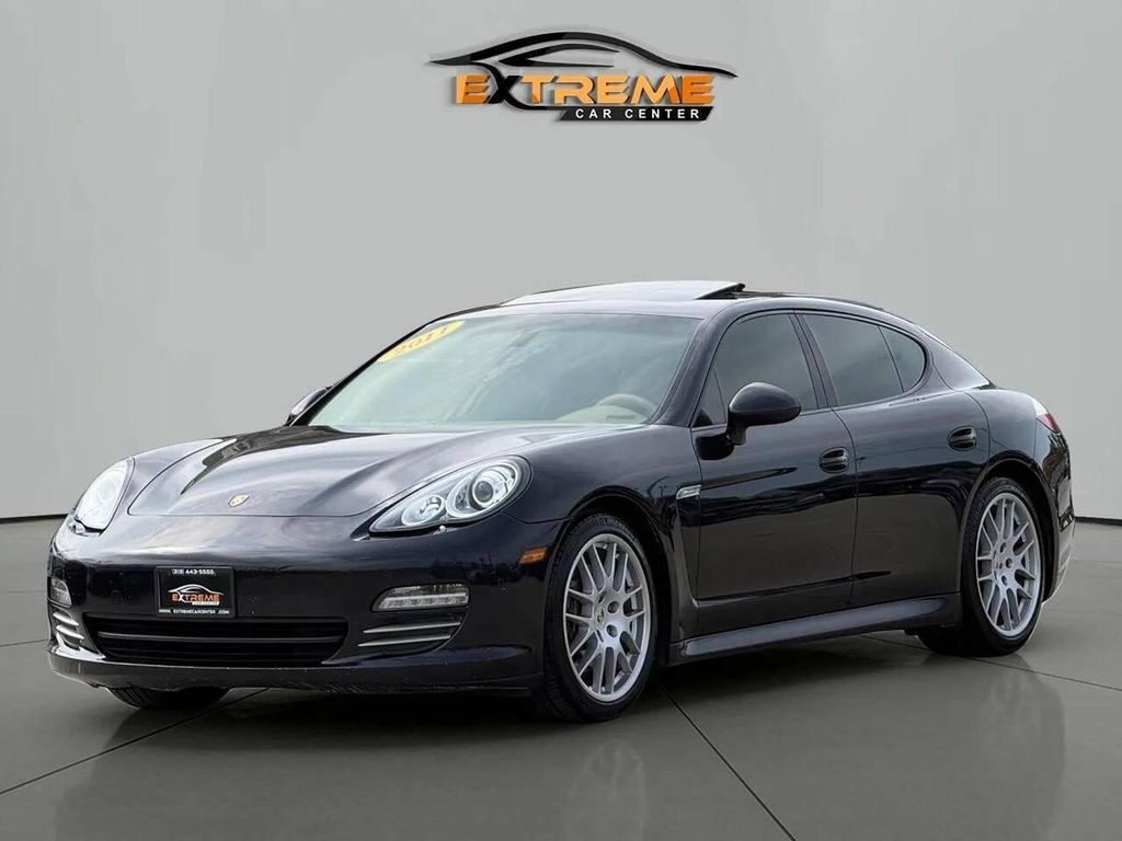 2011 PORSCHE Panamera