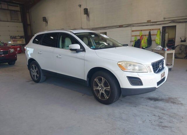 2012 VOLVO XC60