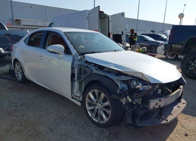 2016 LEXUS IS