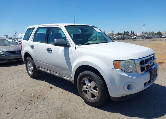 2009 FORD Escape