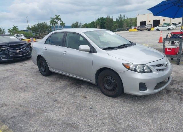 2012 TOYOTA Corolla