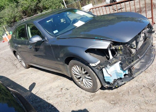 2016 INFINITI Q70L