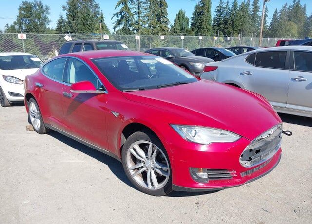 2014 TESLA Model S
