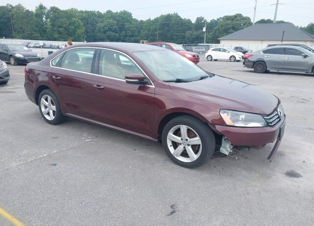 2014 VOLKSWAGEN Passat