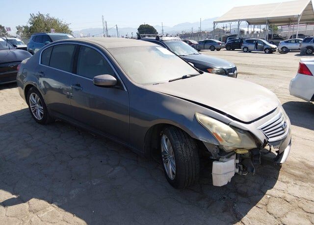 2011 INFINITI G37