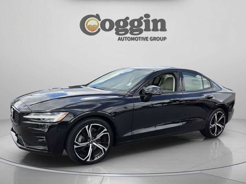 2024 VOLVO S60