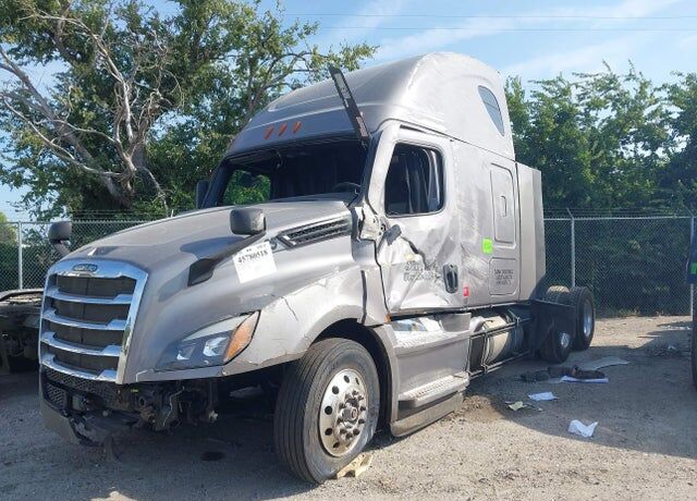 2021 FREIGHTLINER New Cascadia 126" Sleepercab