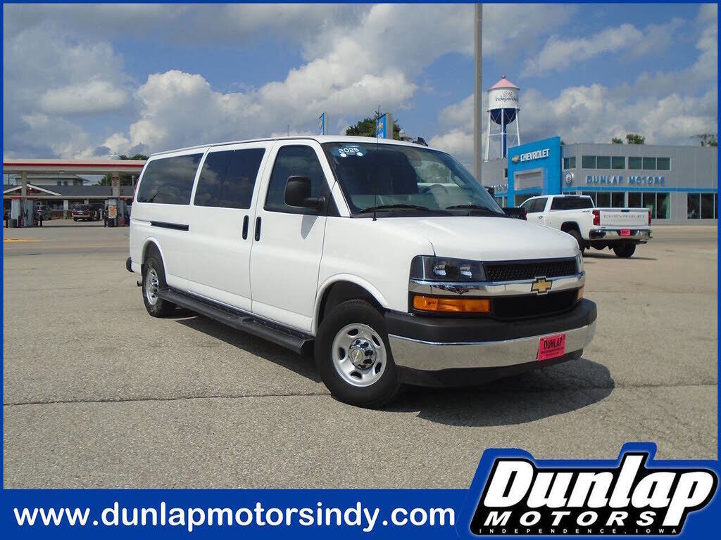 2025 CHEVROLET Express